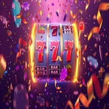 mobile device displaying queenbet slot reels in action